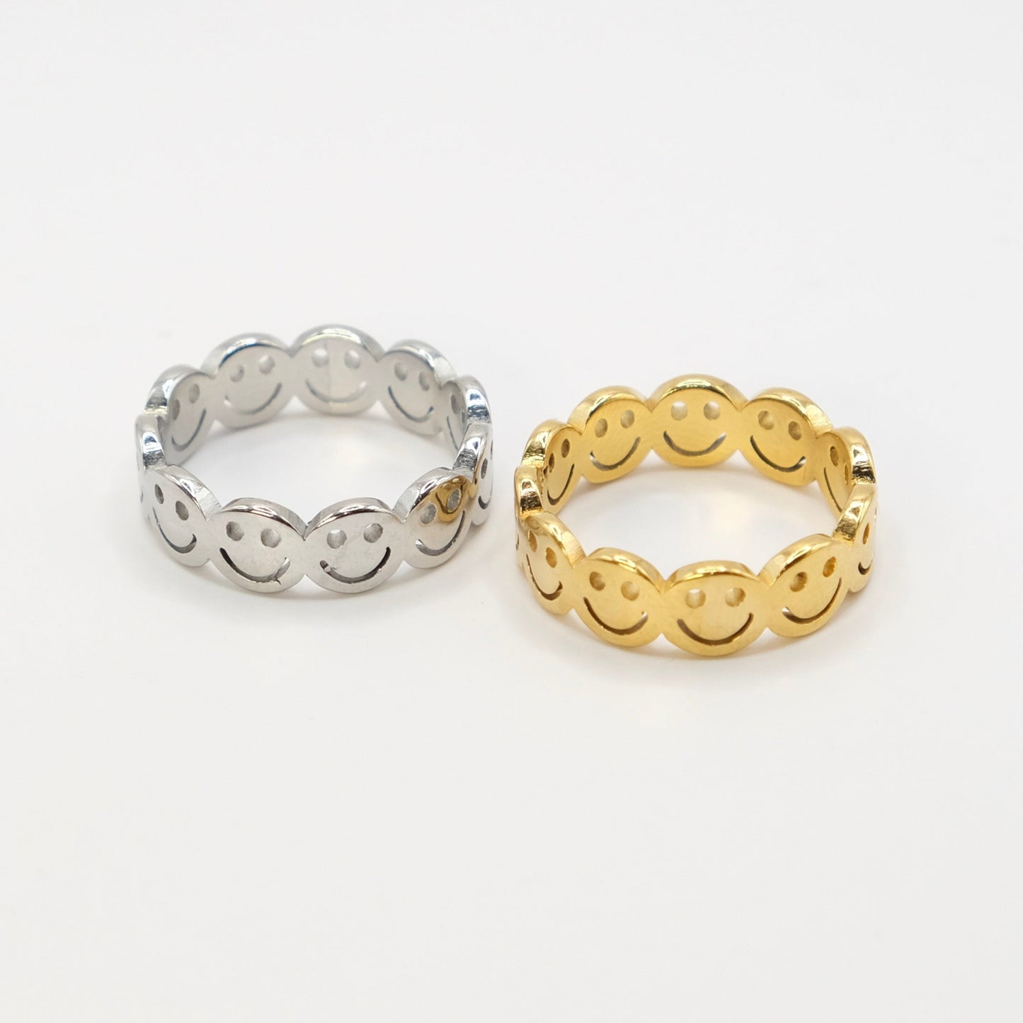 Smiley Ring